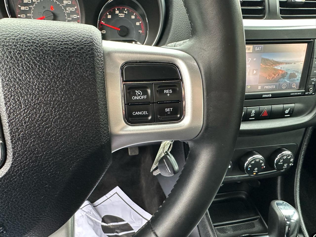 Dodge Avenger 4dr Sdn SXT 2013