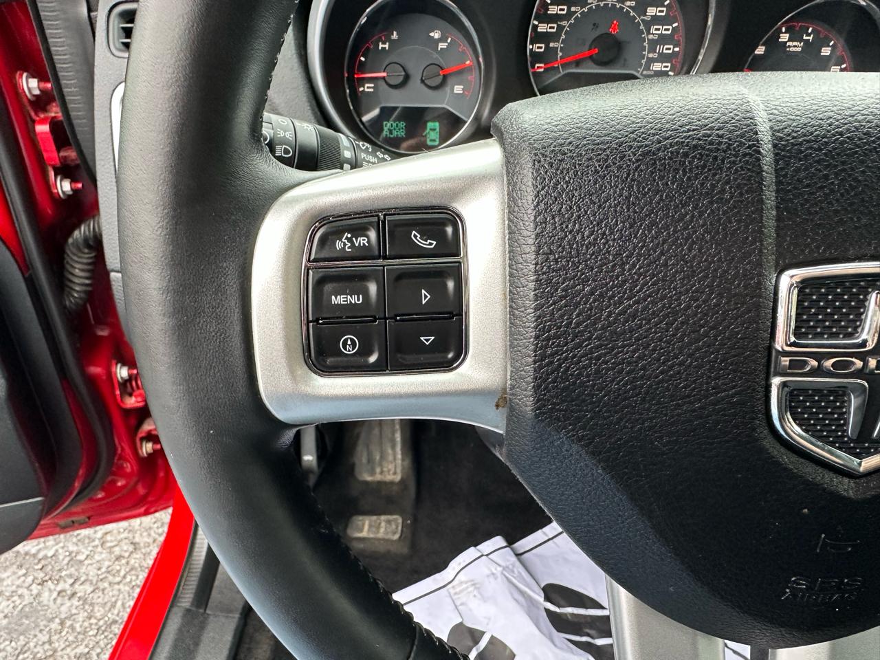 Dodge Avenger 4dr Sdn SXT 2013