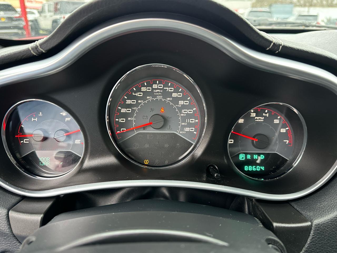 Dodge Avenger 4dr Sdn SXT 2013