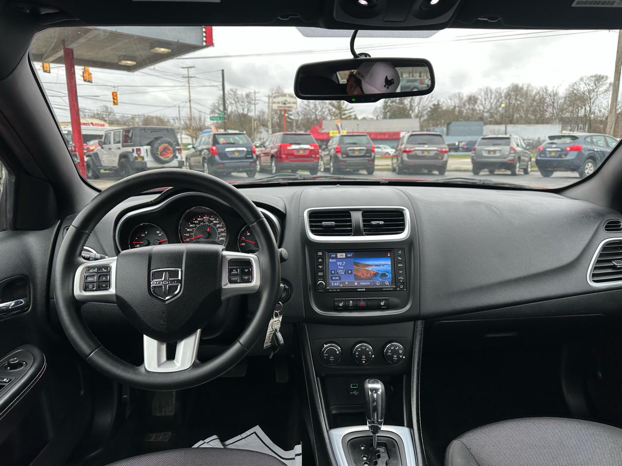 Dodge Avenger 4dr Sdn SXT 2013