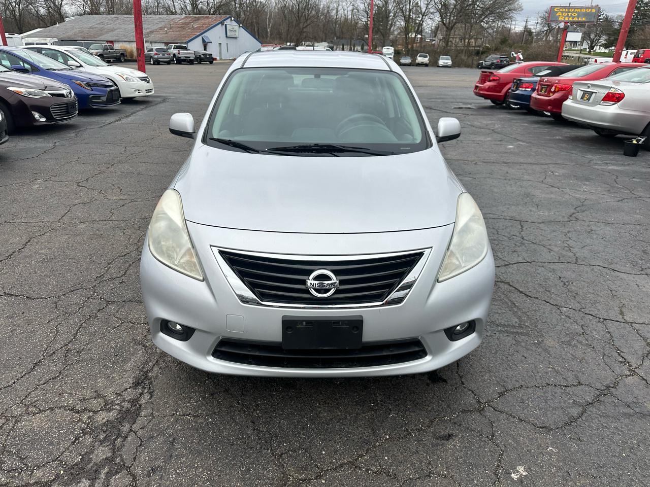 Nissan Versa 4dr Sdn CVT 1.6 SV 2012