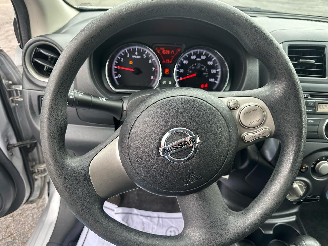 Nissan Versa 4dr Sdn CVT 1.6 SV 2012