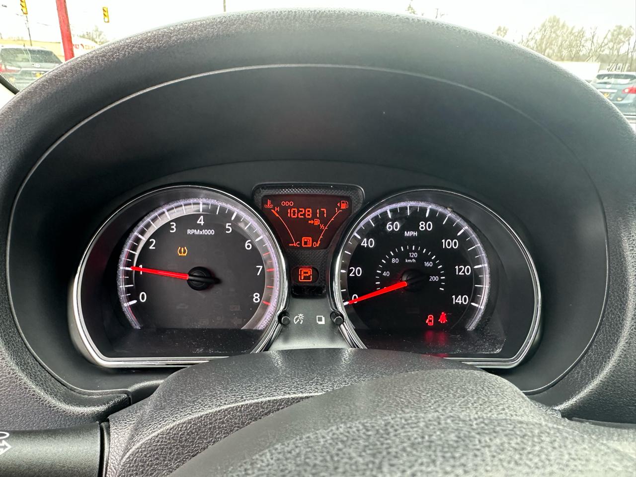 Nissan Versa 4dr Sdn CVT 1.6 SV 2012