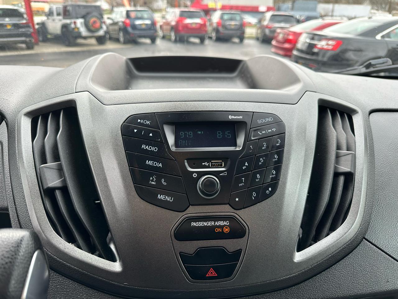 Ford Transit Van T-250 148" Med Rf 9000 GVWR Dual Dr 2018