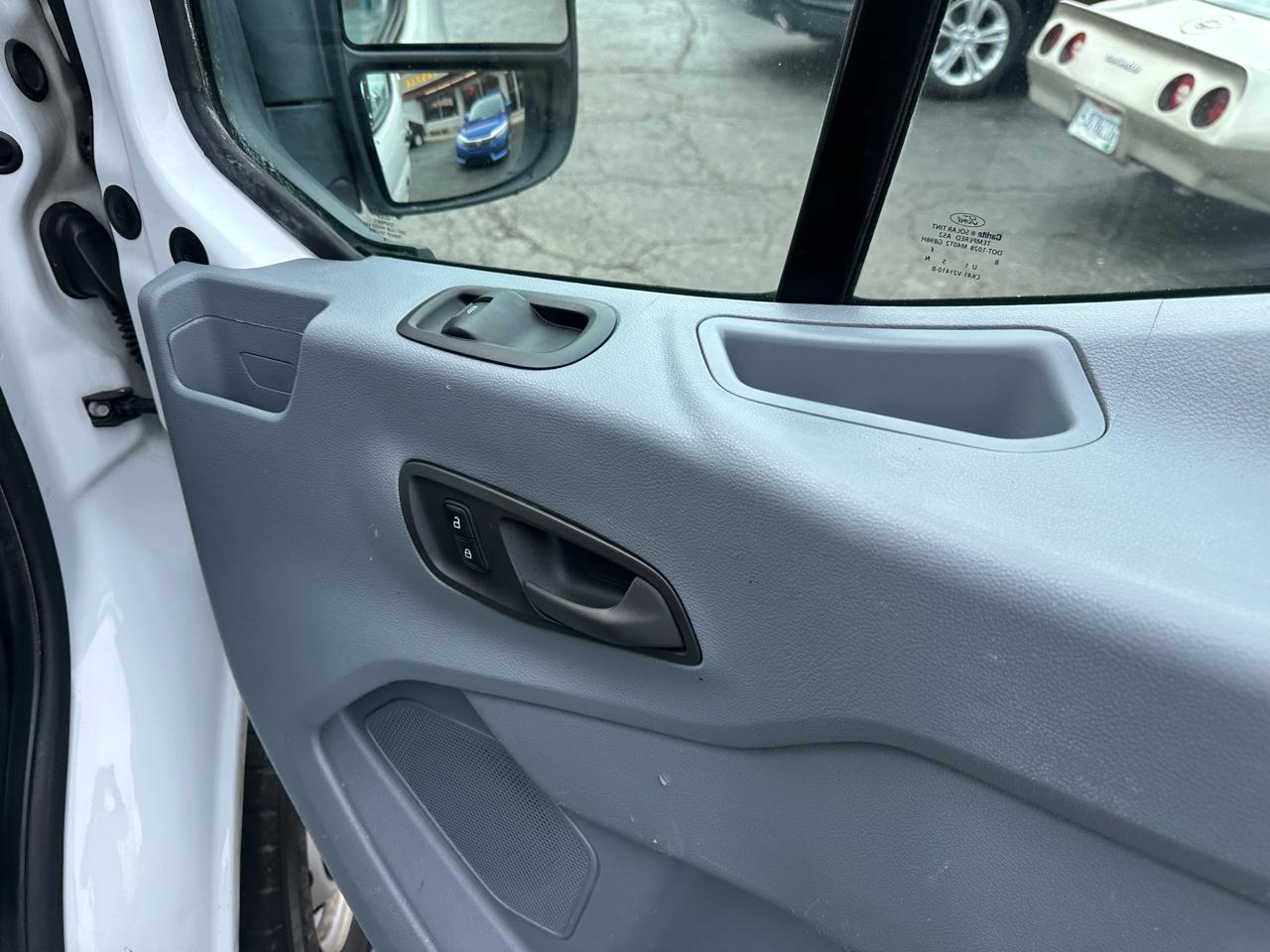 Ford Transit Van T-250 148" Med Rf 9000 GVWR Dual Dr 2018