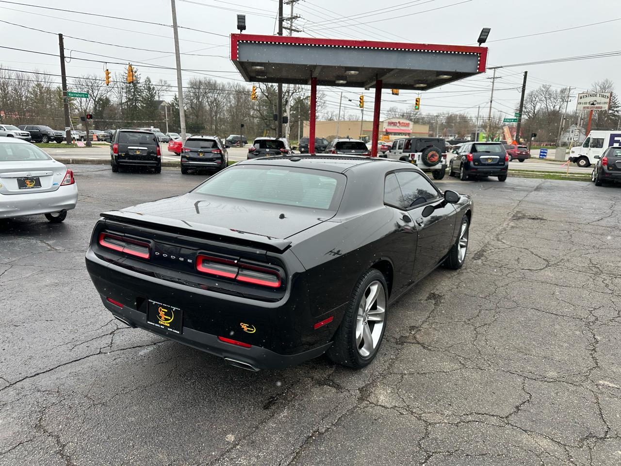 Dodge Challenger 2dr Cpe SXT 2016