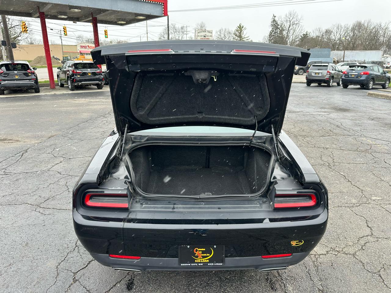 Dodge Challenger 2dr Cpe SXT 2016