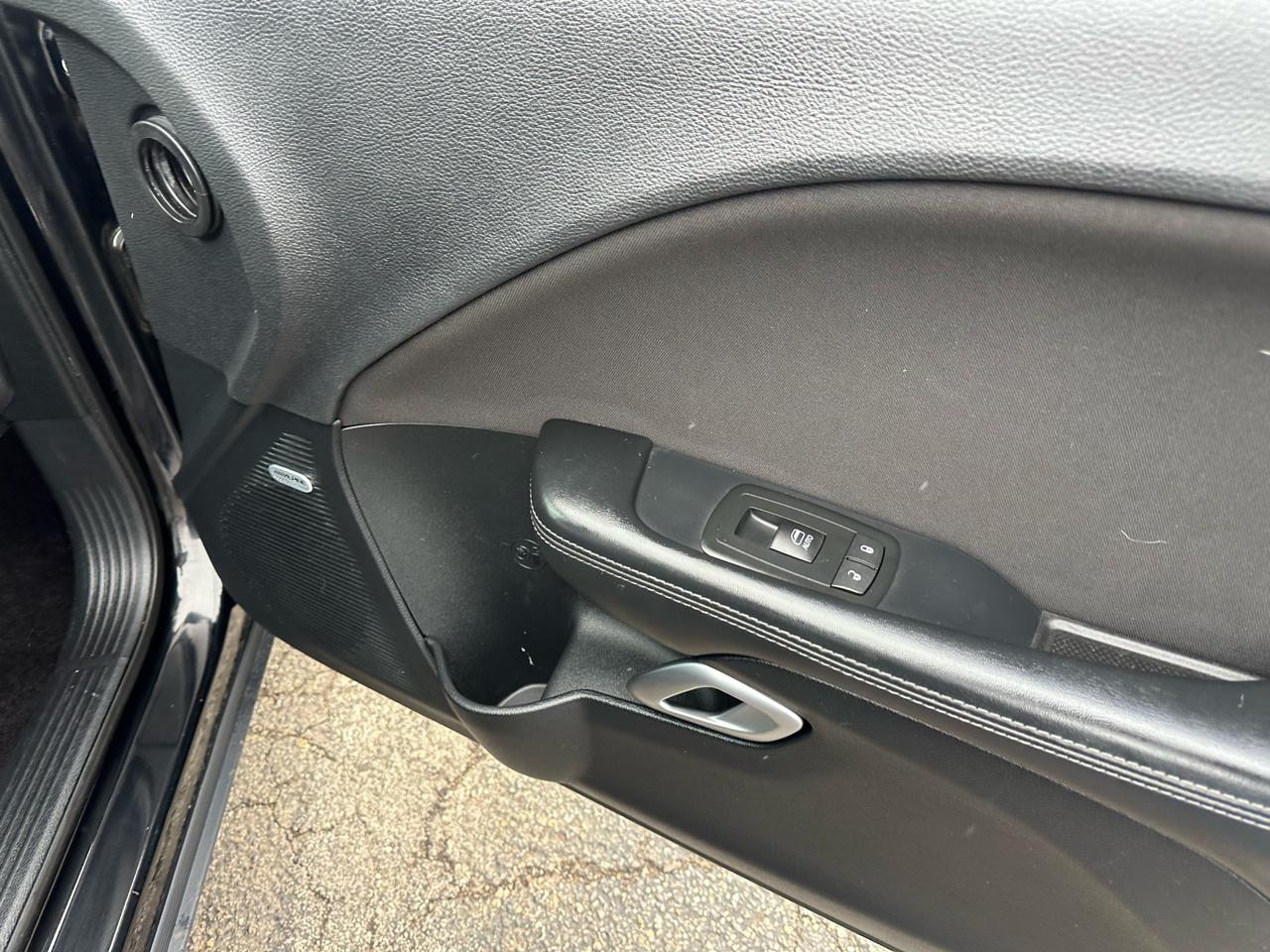 Dodge Challenger 2dr Cpe SXT 2016