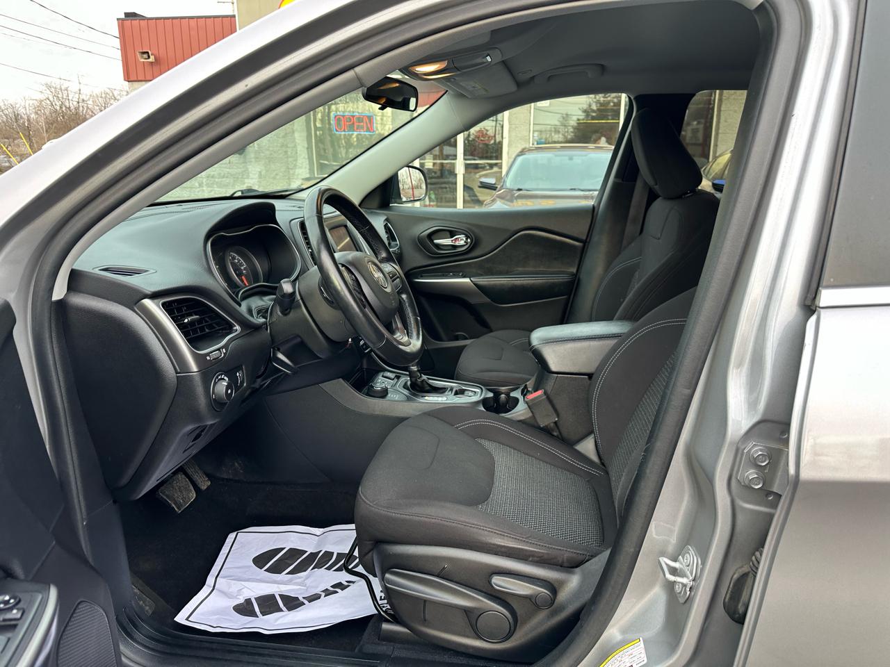 Jeep Cherokee Latitude 4x4 2019