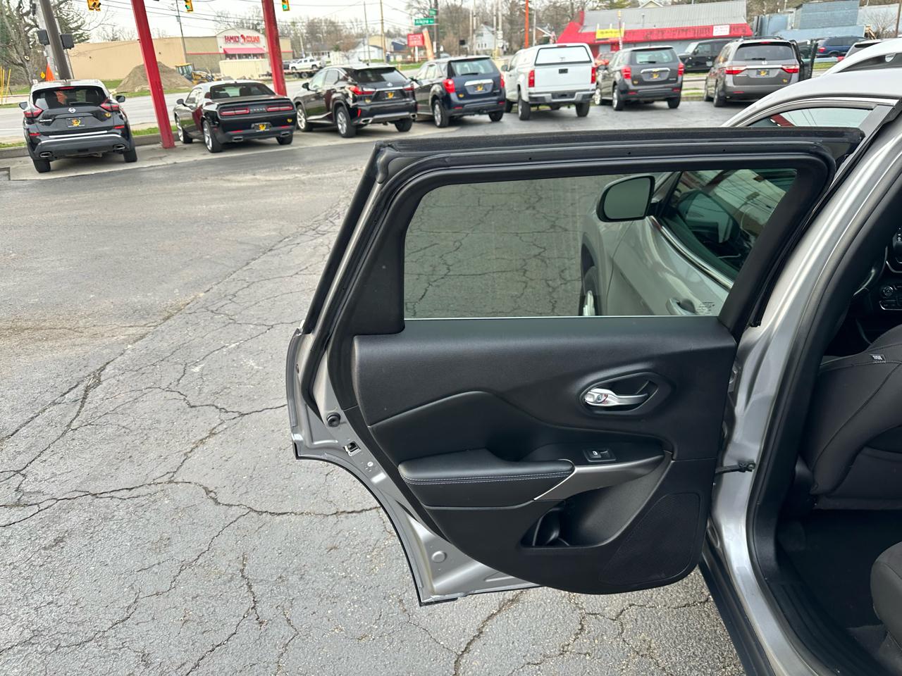 Jeep Cherokee Latitude 4x4 2019