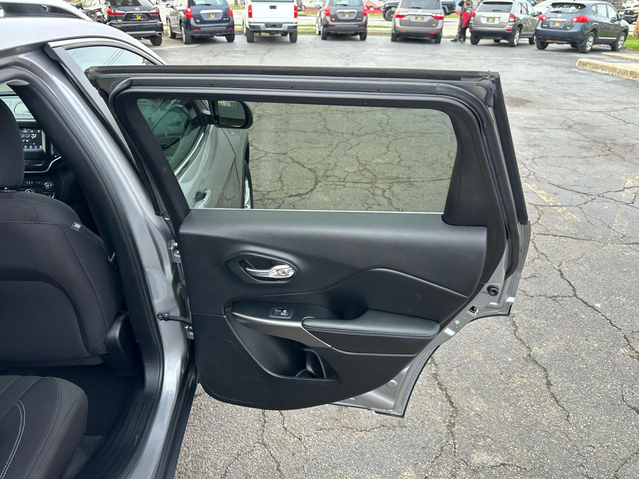 Jeep Cherokee Latitude 4x4 2019