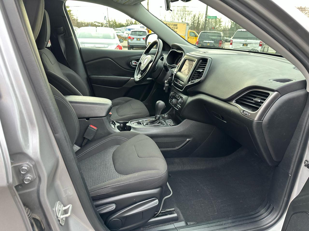 Jeep Cherokee Latitude 4x4 2019