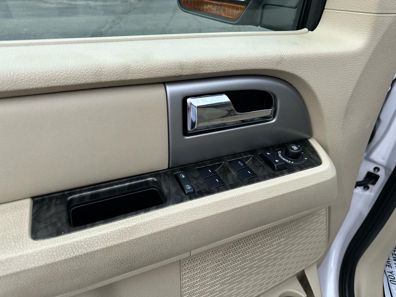 Ford Expedition 4WD 4dr Limited 2015