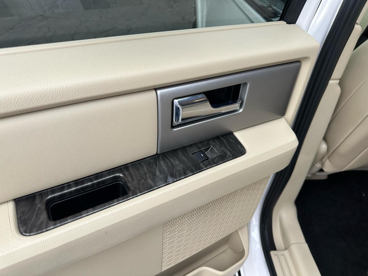 Ford Expedition 4WD 4dr Limited 2015