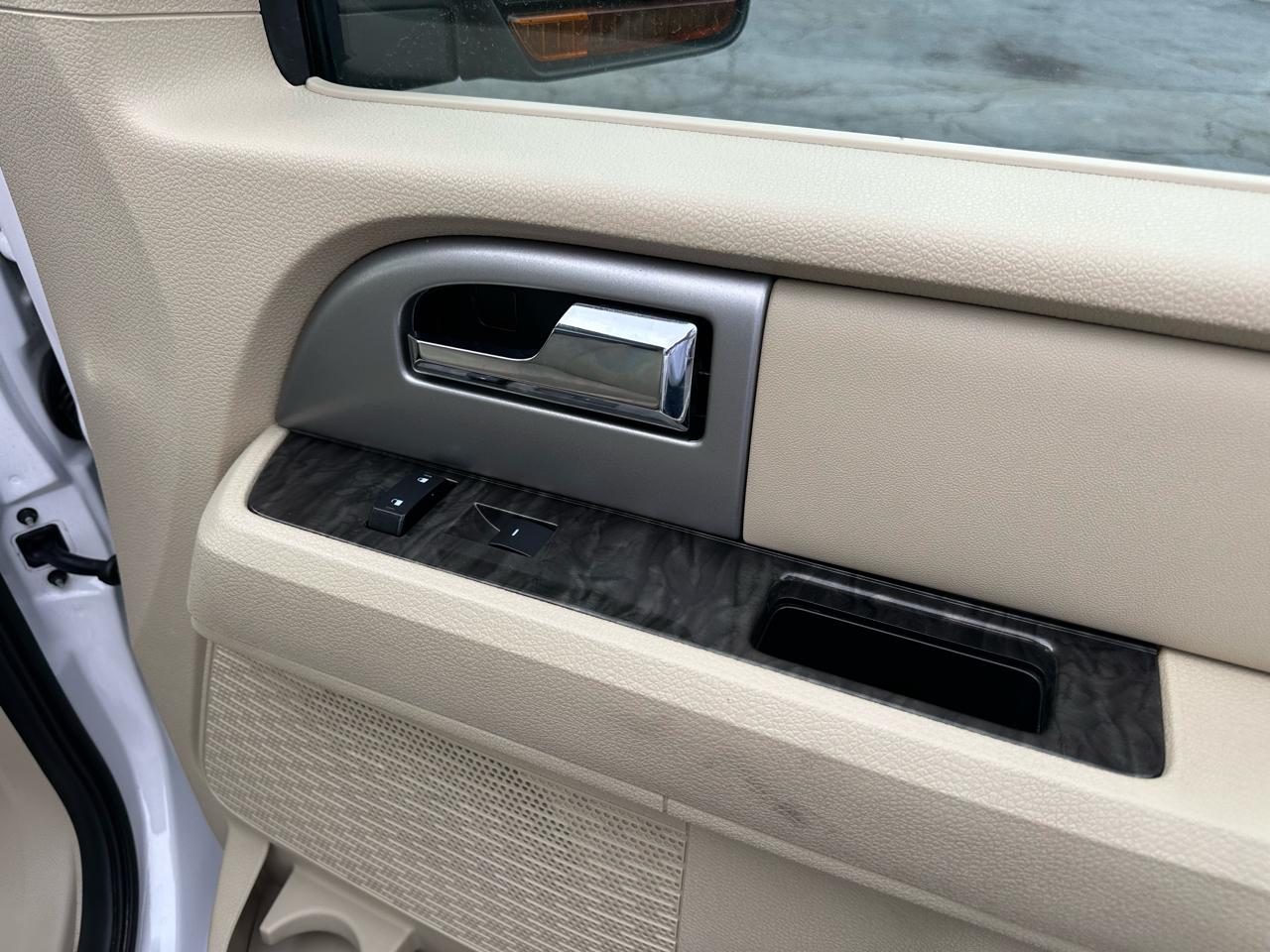 Ford Expedition 4WD 4dr Limited 2015