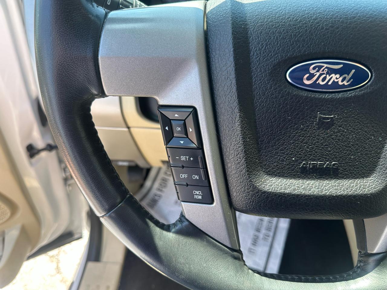 Ford Expedition 4WD 4dr Limited 2015