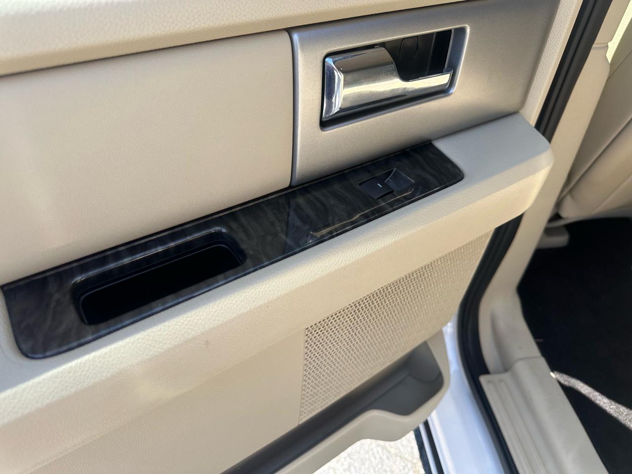 Ford Expedition 4WD 4dr Limited 2015