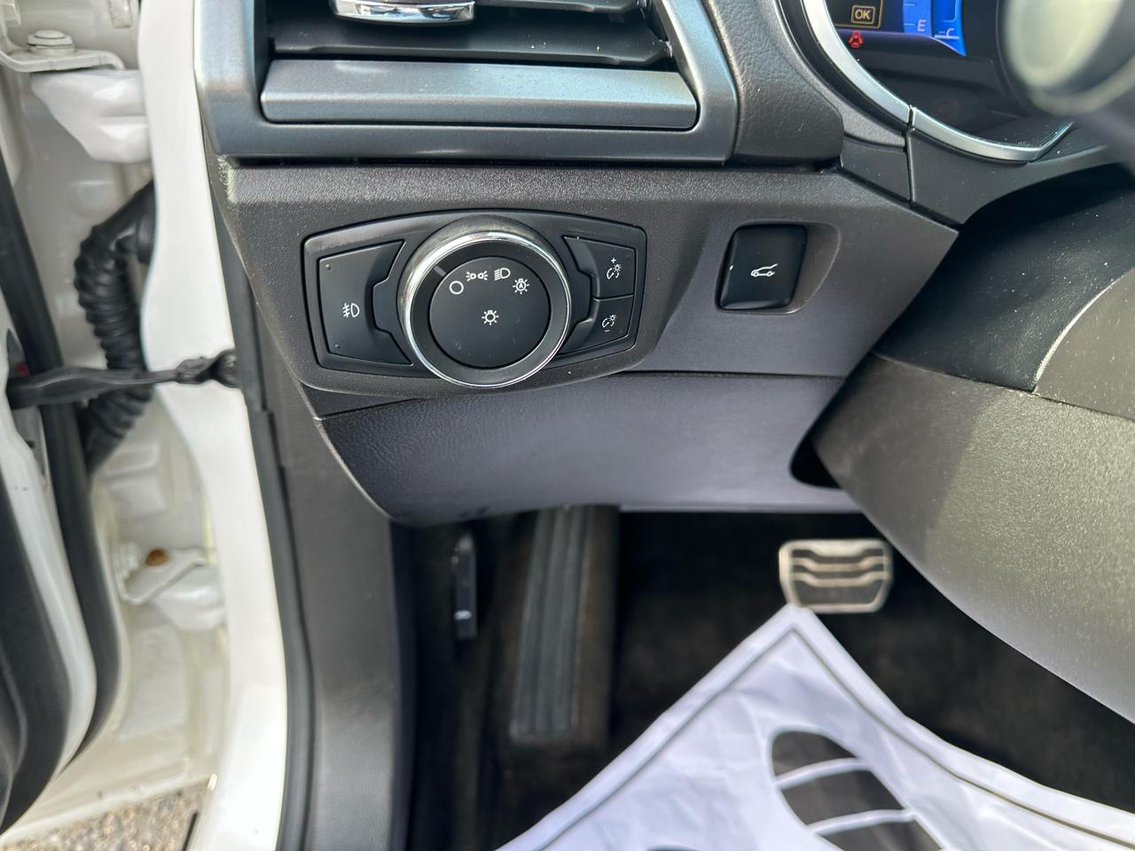 Ford Fusion 4dr Sdn Titanium FWD 2013