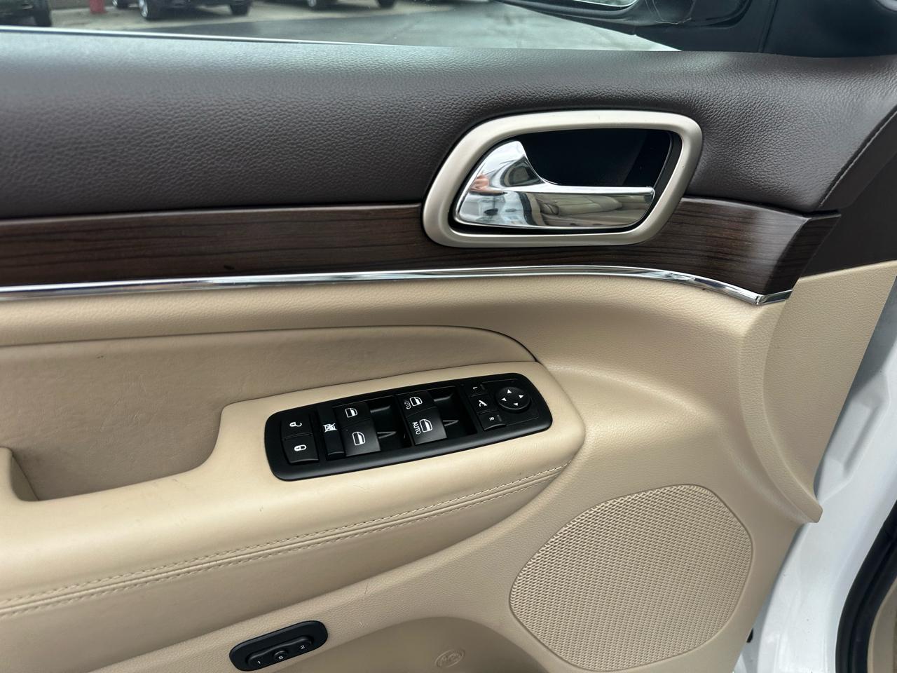 Jeep Grand Cherokee 4WD 4dr Overland 2015