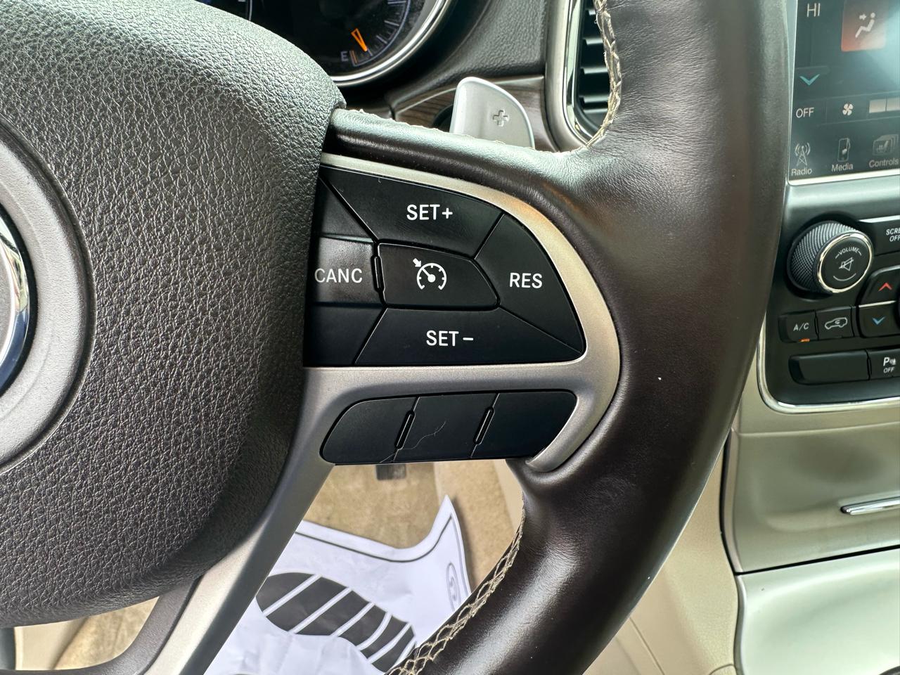 Jeep Grand Cherokee 4WD 4dr Overland 2015