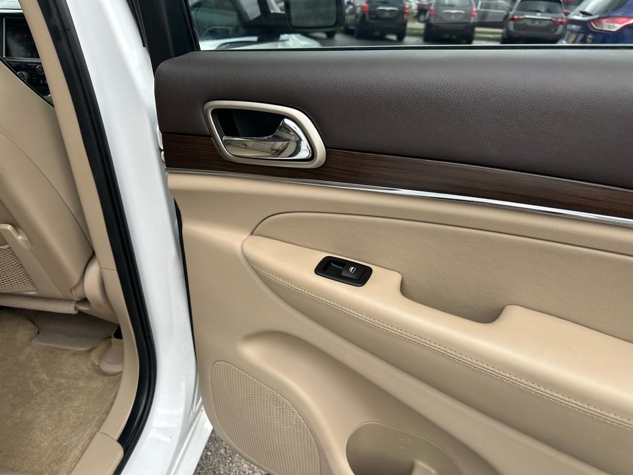 Jeep Grand Cherokee 4WD 4dr Overland 2015