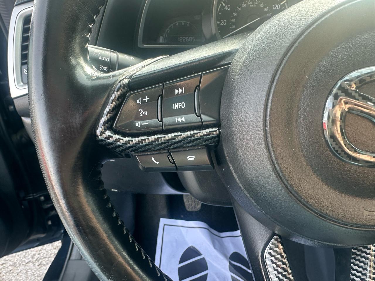 Mazda Mazda3 5-Door Touring 2.5 Manual 2017