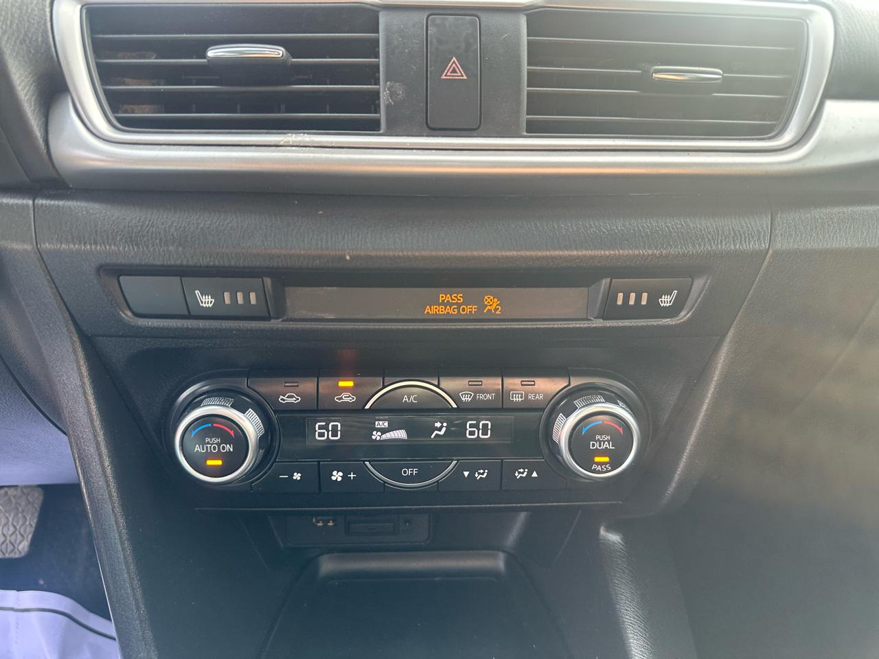 Mazda Mazda3 5-Door Touring 2.5 Manual 2017