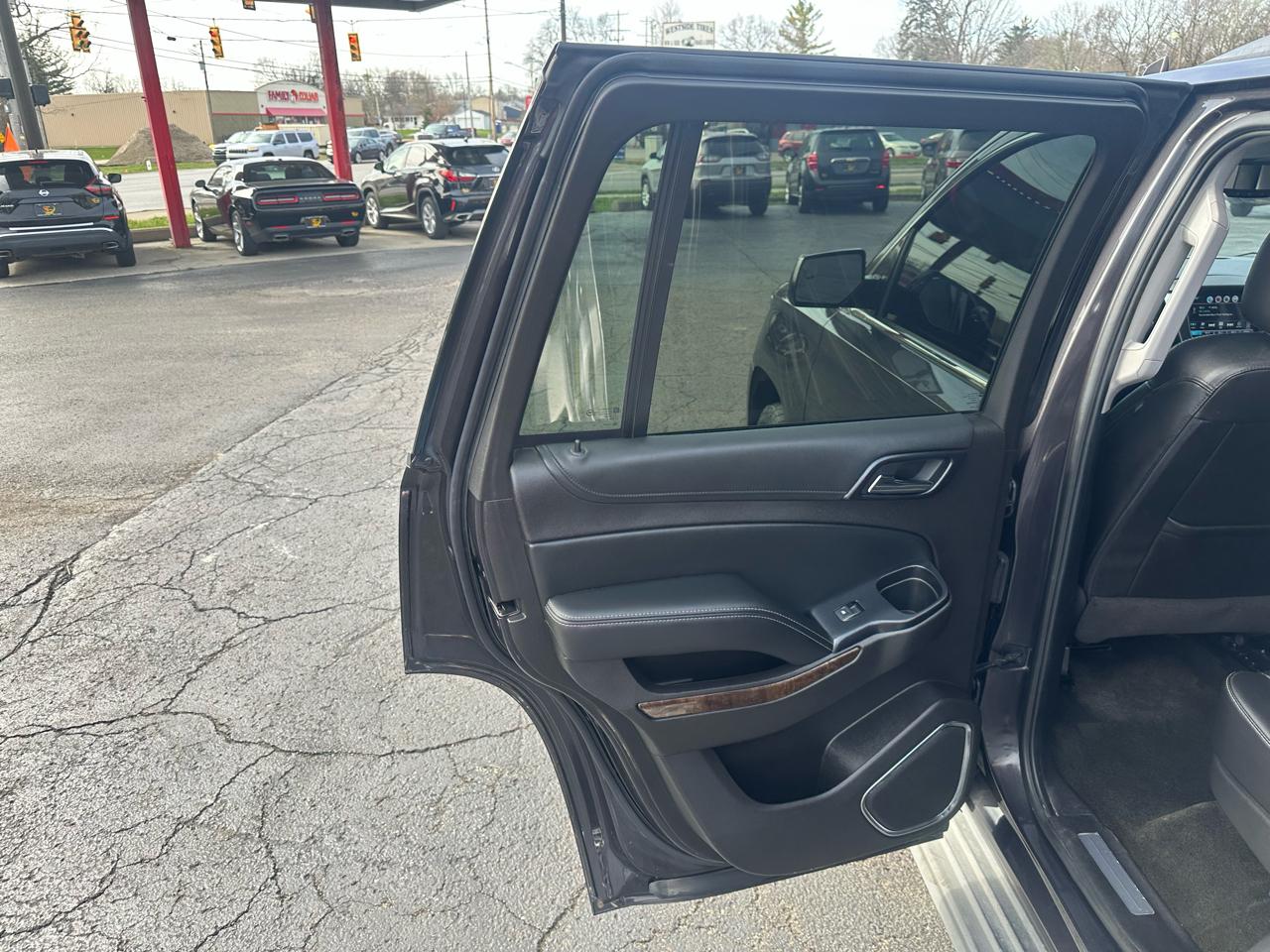 Chevrolet Tahoe 4WD 4dr LT 2016