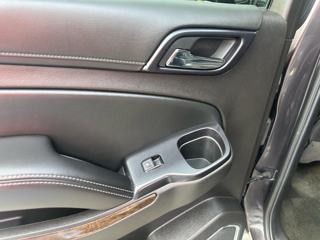 Chevrolet Tahoe 4WD 4dr LT 2016