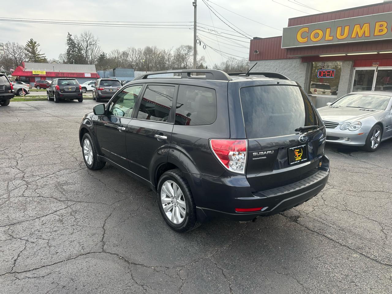 Subaru Forester 4dr Auto 2.5X Premium 2012