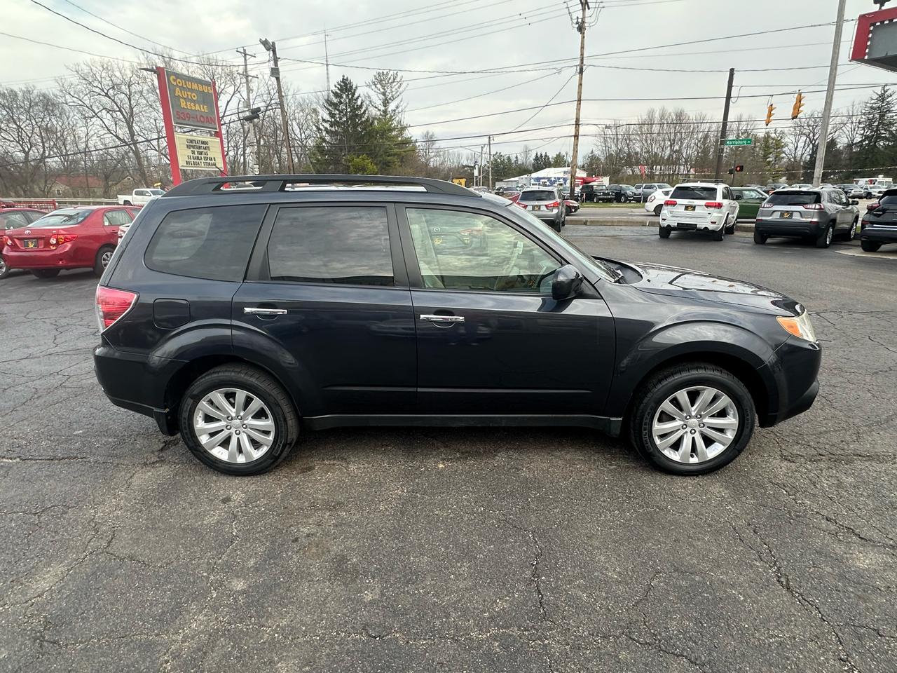 Subaru Forester 4dr Auto 2.5X Premium 2012