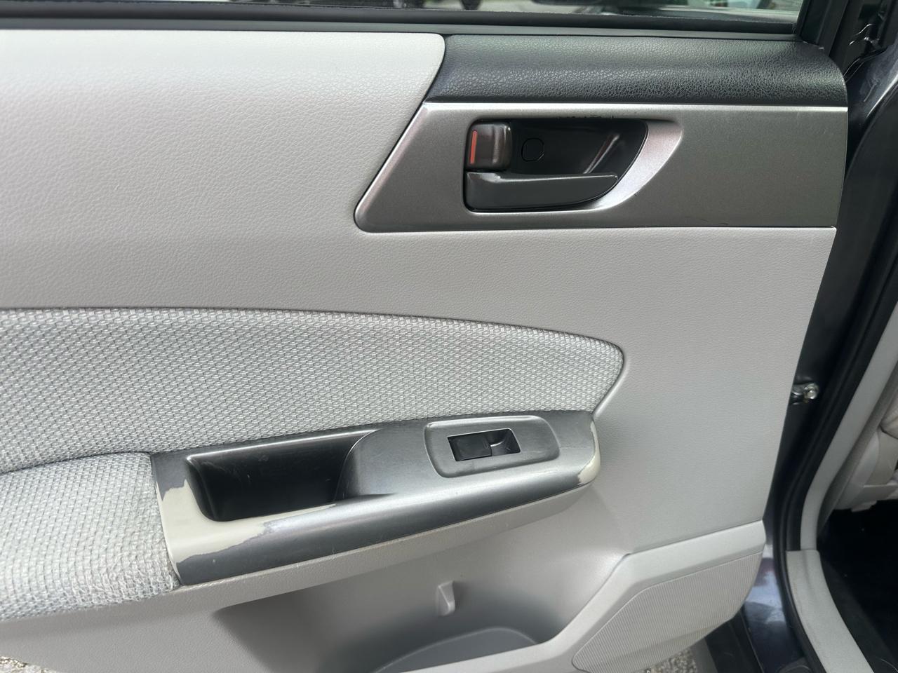 Subaru Forester 4dr Auto 2.5X Premium 2012