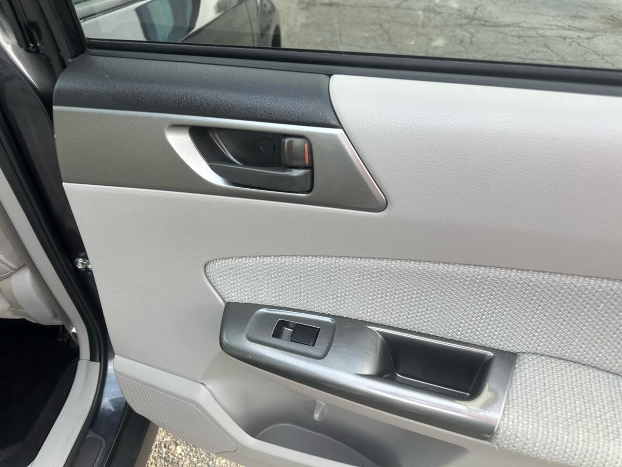 Subaru Forester 4dr Auto 2.5X Premium 2012