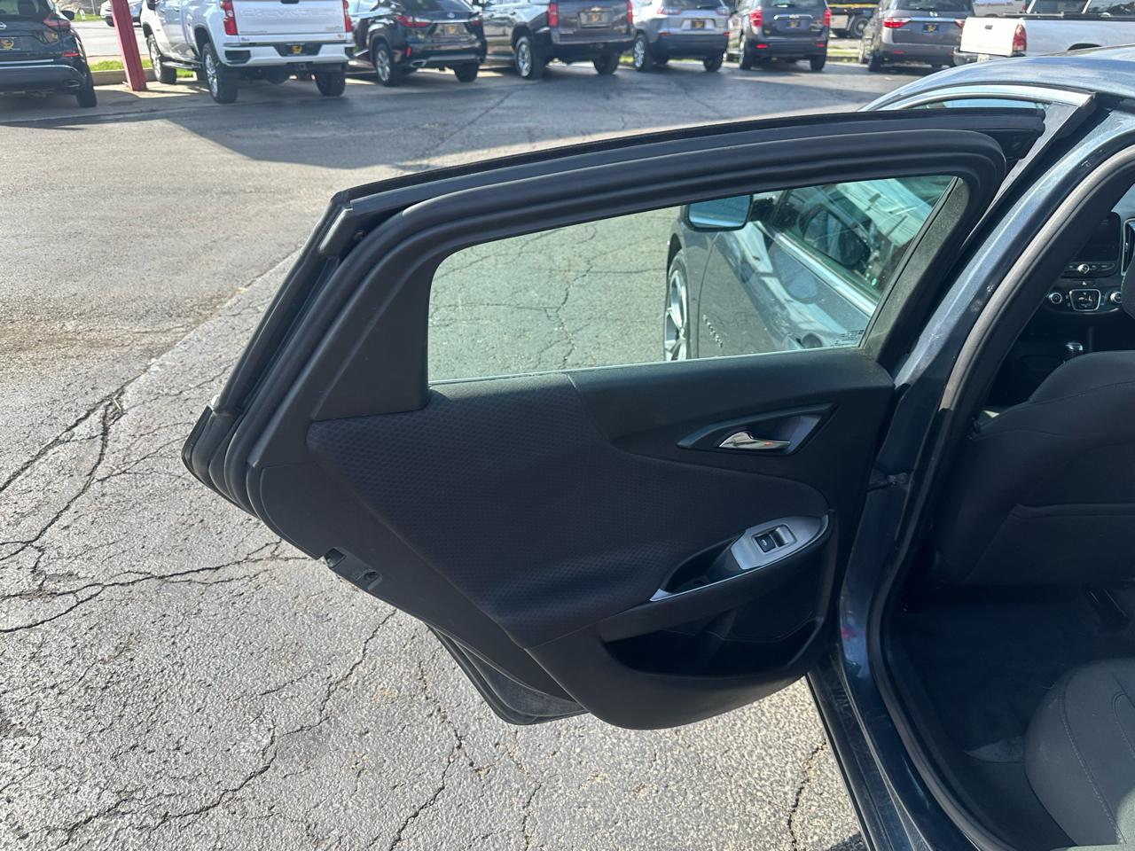 Chevrolet Malibu 4dr Sdn RS w/1SP 2019