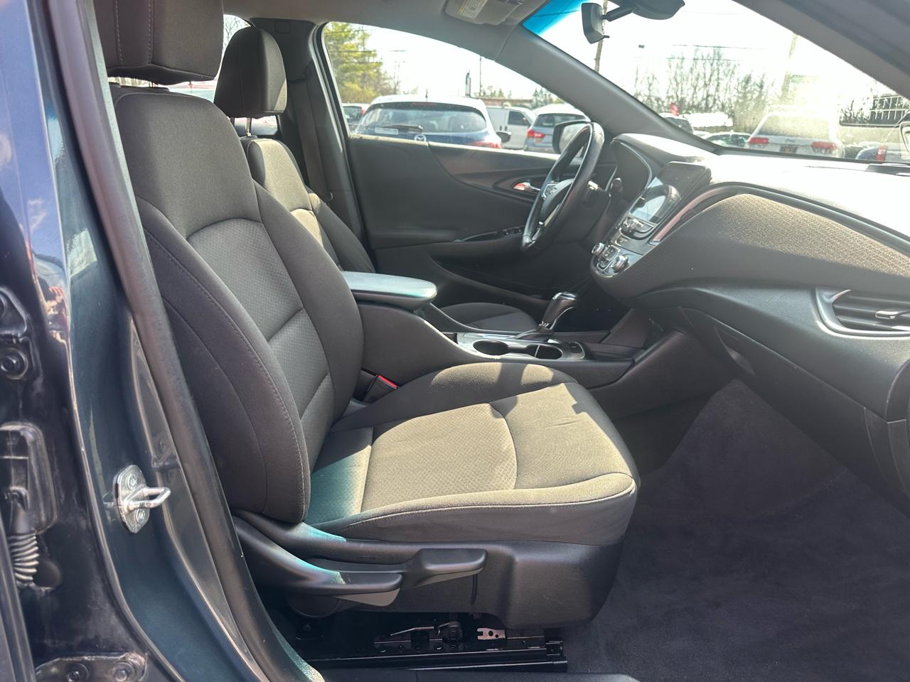 Chevrolet Malibu 4dr Sdn RS w/1SP 2019