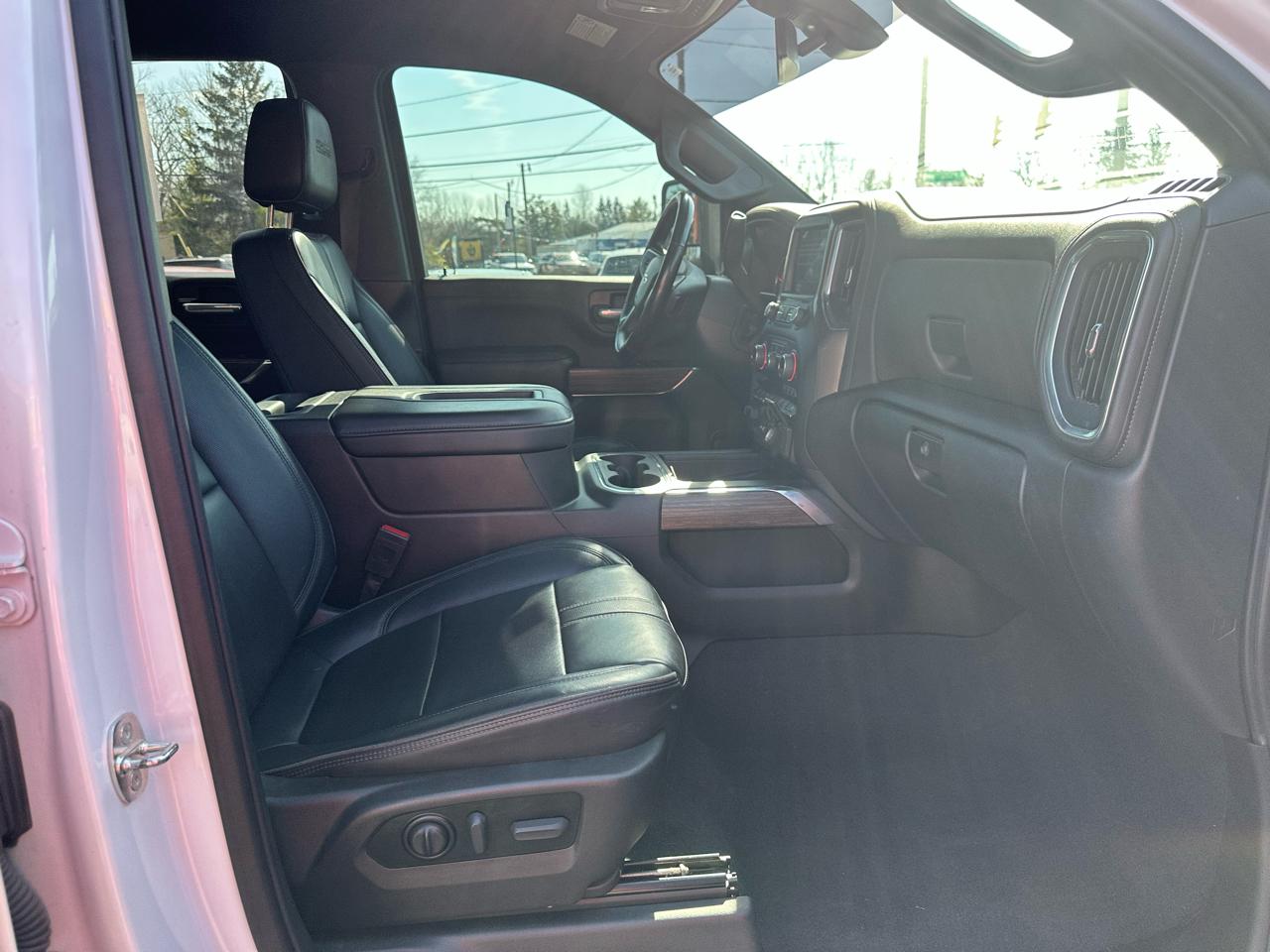 Chevrolet Silverado 3500HD 4WD Crew Cab 159" High Country 2022