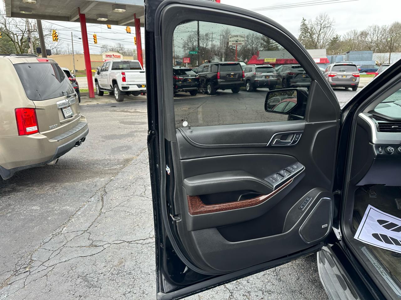 GMC Yukon 4WD 4dr SLT 2015