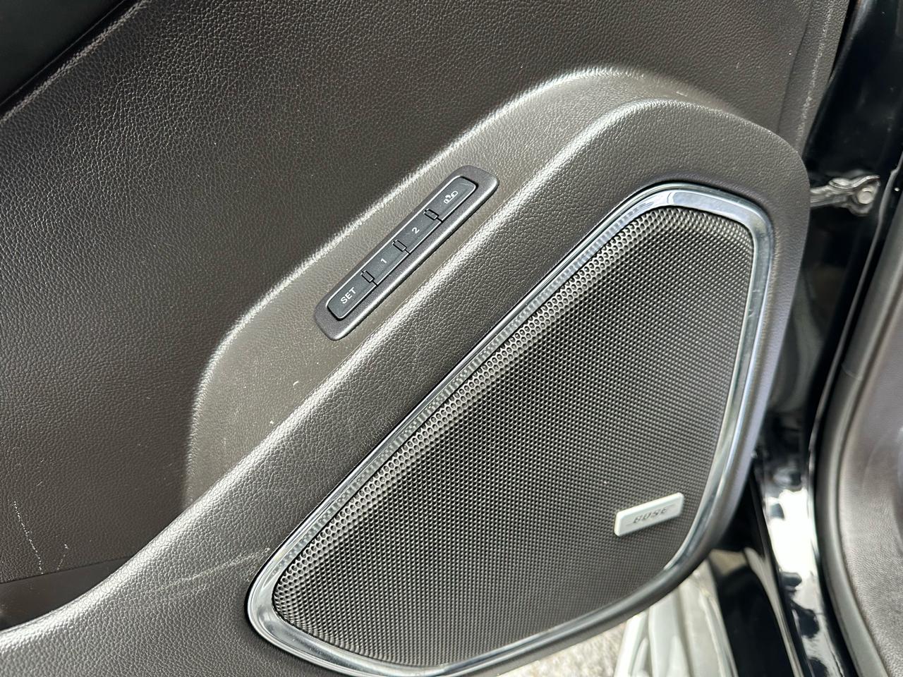 GMC Yukon 4WD 4dr SLT 2015