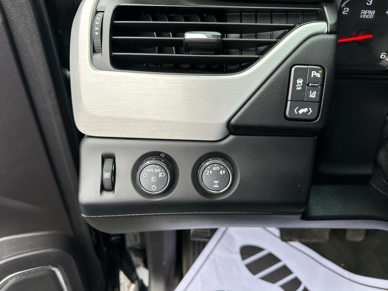 GMC Yukon 4WD 4dr SLT 2015