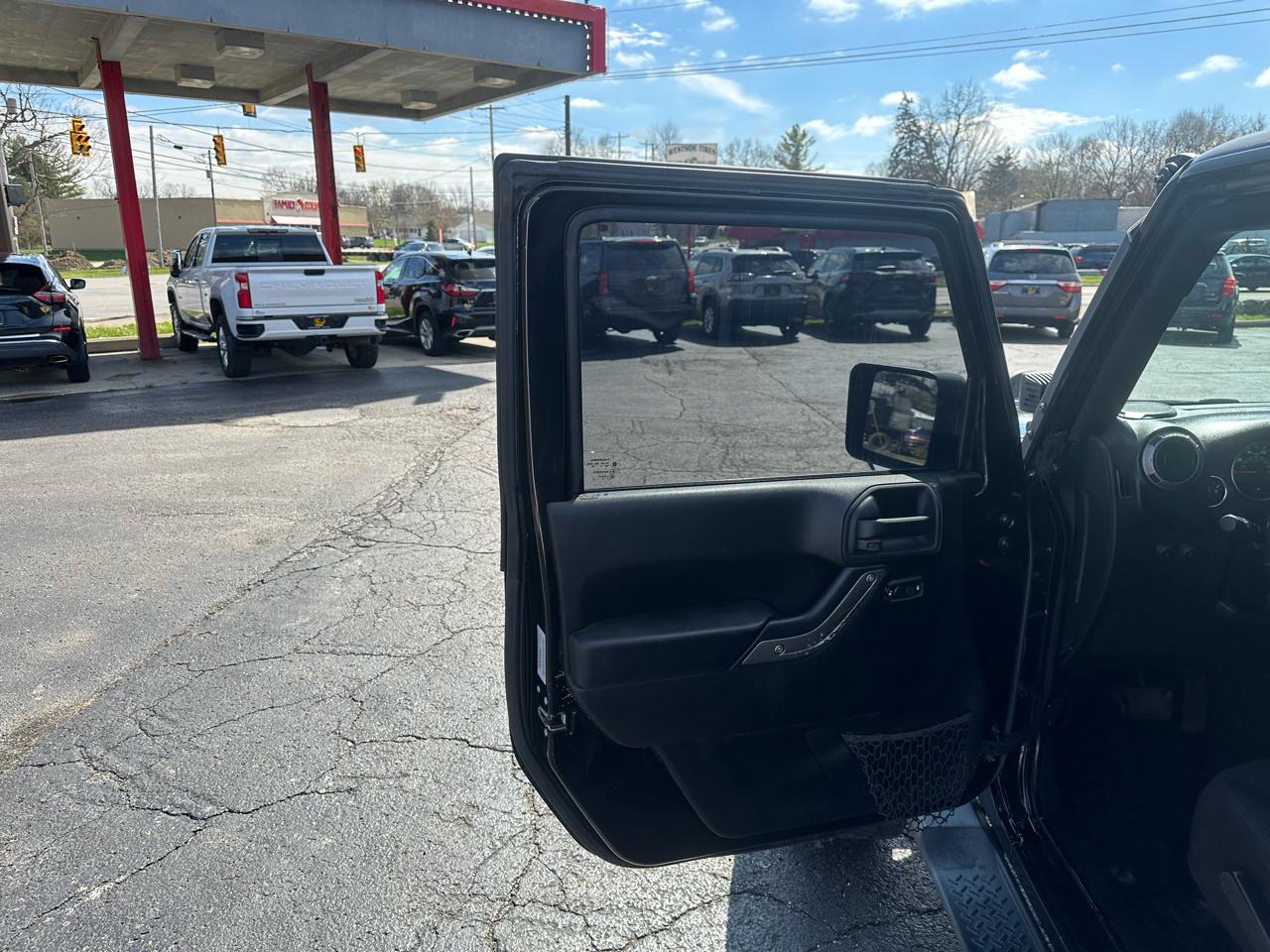 Jeep Wrangler Unlimited 4WD 4dr Sport 2015