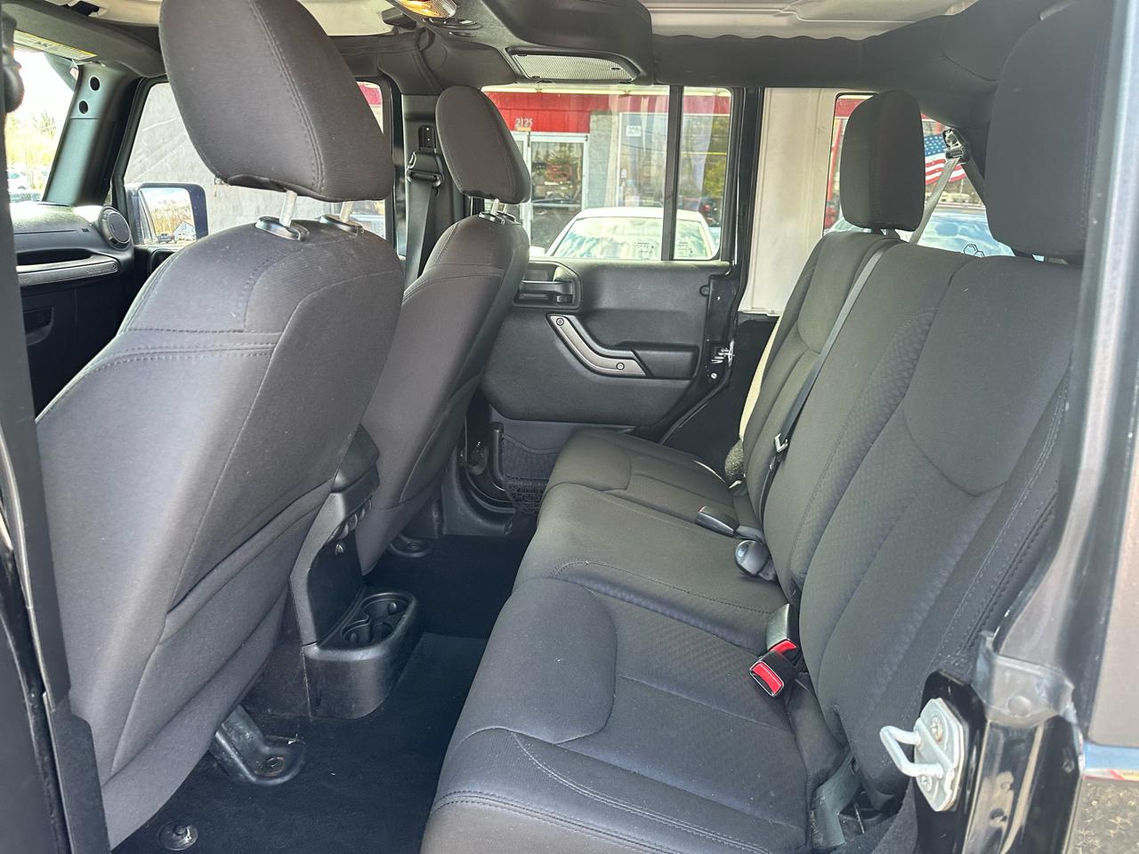 Jeep Wrangler Unlimited 4WD 4dr Sport 2015