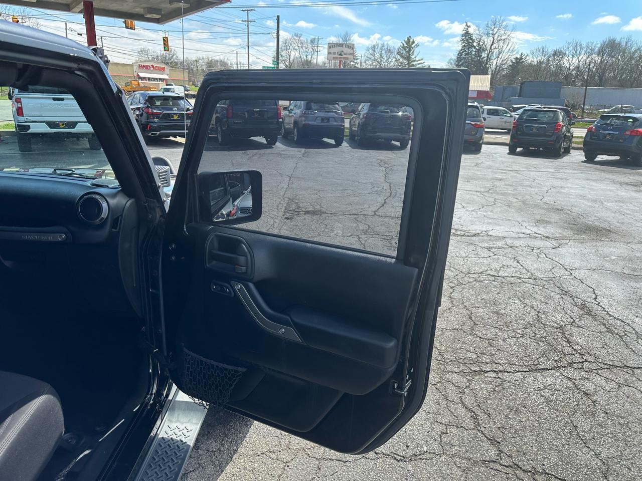 Jeep Wrangler Unlimited 4WD 4dr Sport 2015