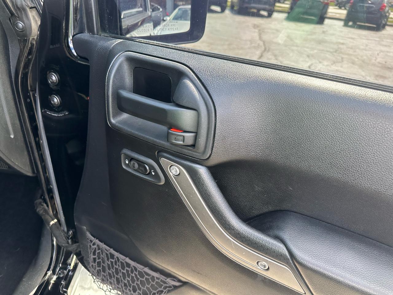 Jeep Wrangler Unlimited 4WD 4dr Sport 2015