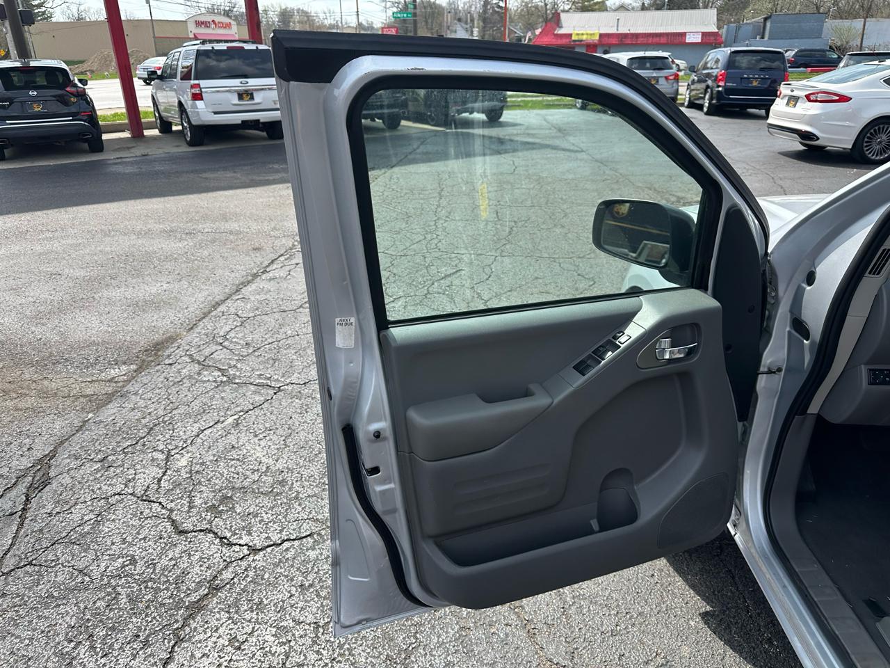 Nissan Frontier Crew Cab 4x4 SV Auto 2019