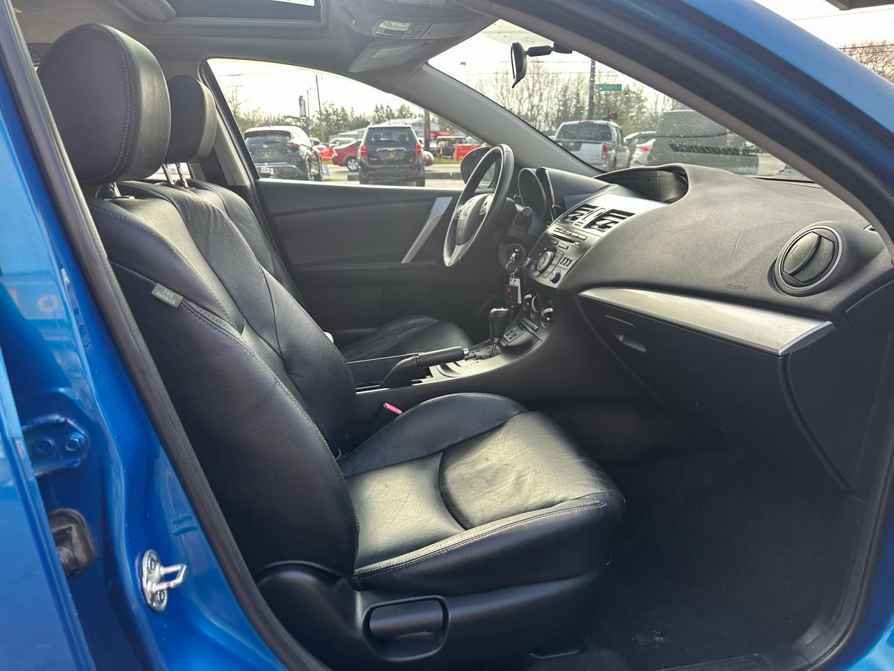 Mazda MAZDA3 4dr Sdn Auto i Grand Touring 2012