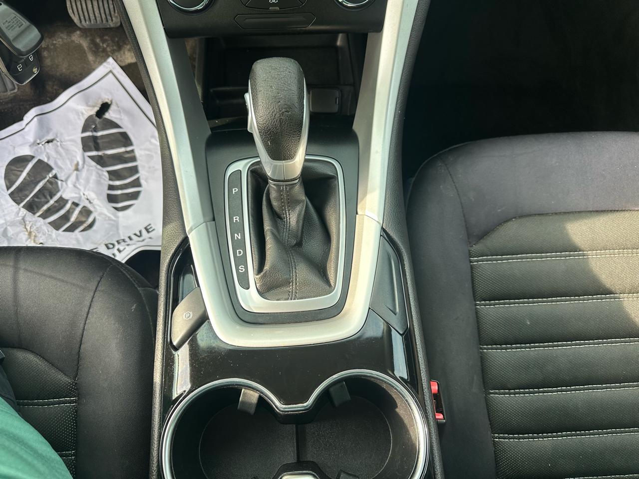 Ford Fusion 4dr Sdn SE FWD 2014