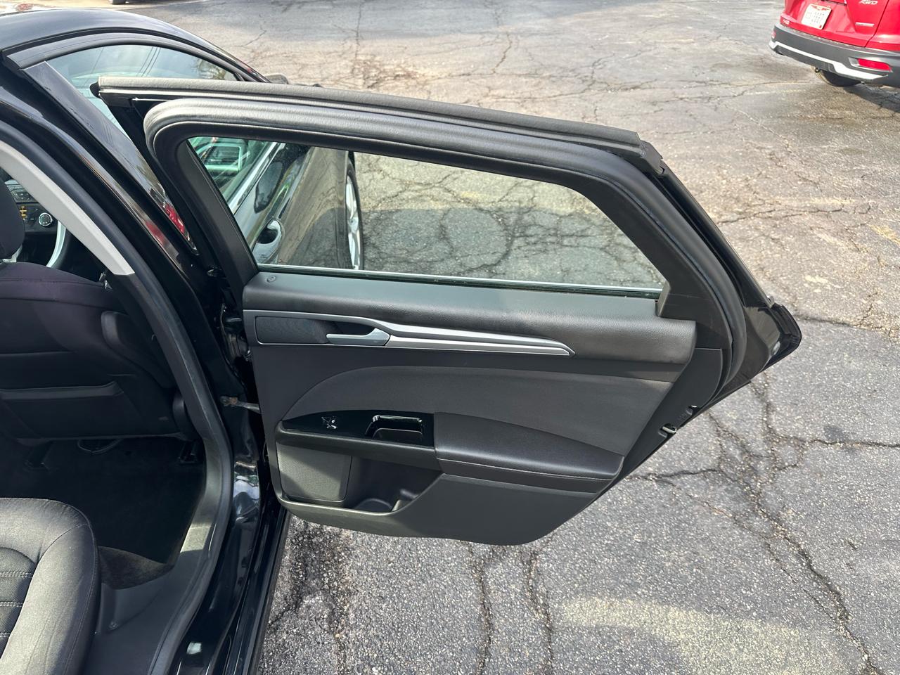 Ford Fusion 4dr Sdn SE FWD 2014