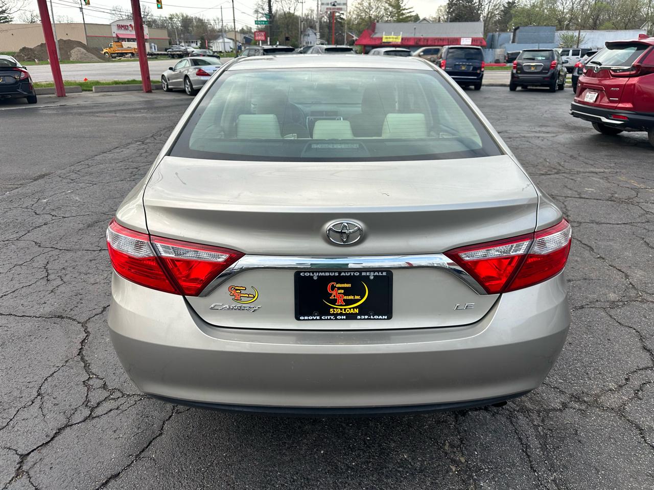 Toyota Camry 4dr Sdn I4 Auto XLE (Natl) 2015