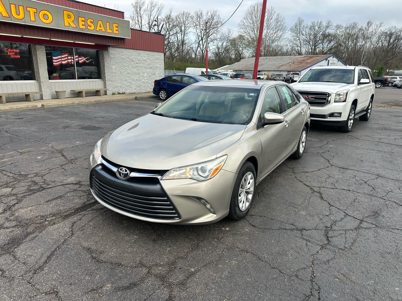 Toyota Camry 4dr Sdn I4 Auto XLE (Natl) 2015