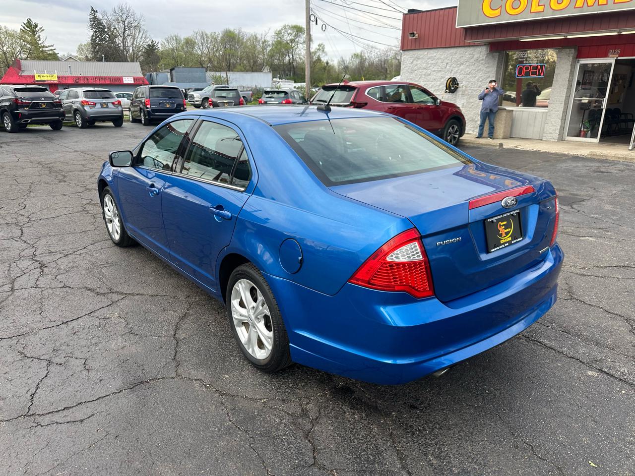 Ford Fusion 4dr Sdn SE FWD 2012